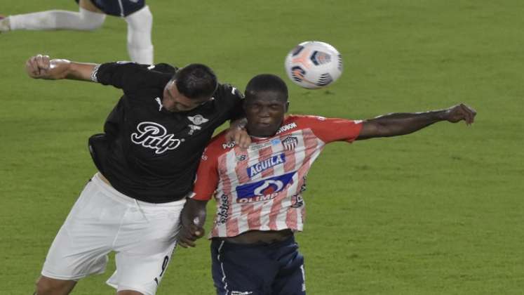  Junior perdió 3-4 frente a Libertad de Paraguay en el estadio Metropolitano de Barranquilla, en el juego de ida de los octavos de final de la Copa Sudamericana 2021./Foto: Colprensa