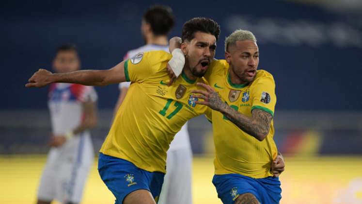  El mediocampista Lucas Paquetá le dio la victoria a la 'Seleçao' con un tanto, en el minuto 47 en el que se asoció con Neymar y fulminó al capitán chileno Claudio Bravo. / Foto: AFP