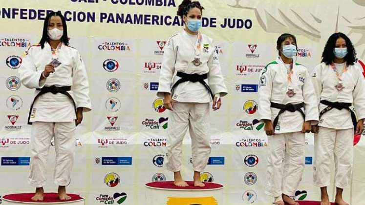 La yudoca Nayerly Pajoy (primera de derecha a izquierda) brilló en el Panamericano Junior de Cali