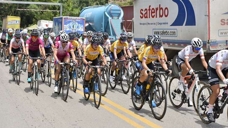 El ciclismo femenino recorrió las vías de Norte de Santander en la Vuelta al Gran Santander Bicentenario 2021.