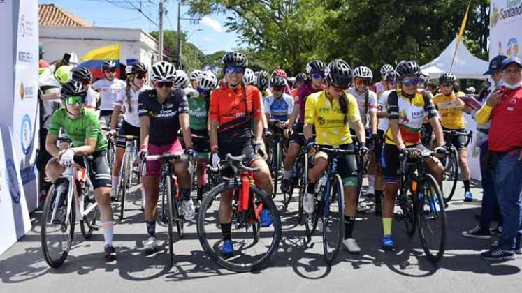El ciclismo de ruta femenino colombiano ha vivido varias etapas en su desarrollo.