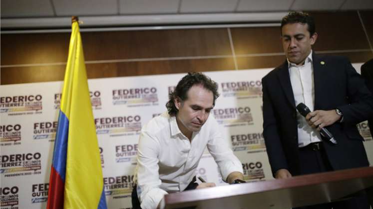 Federico Gutiérrez inscribió su candidatura presidencial