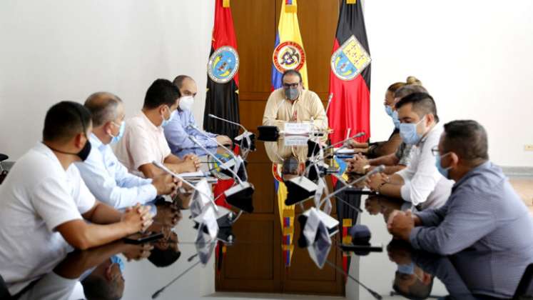 Gobernador asume compromiso de gas domiciliario en San Calixto, Villa Caro y El Carmen.jpg