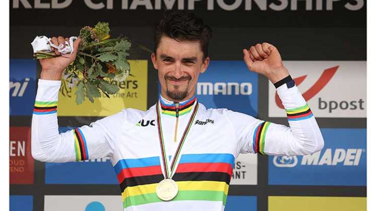 El ciclista ffrancés julian alaphilippe repite título de campeón del mundo de ruta.