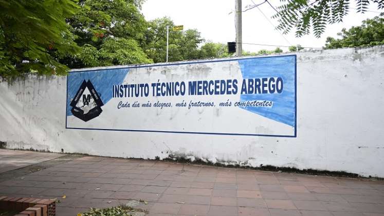 Instituto Técnico Mercedes Ábrego. / Foto: Jorge Gutiérrez/ La Opinión 