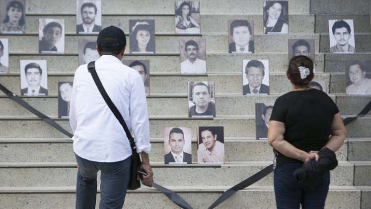 Acto en homenaje a líderes sociales asesinados en Colombia./ Foto: Archivo 