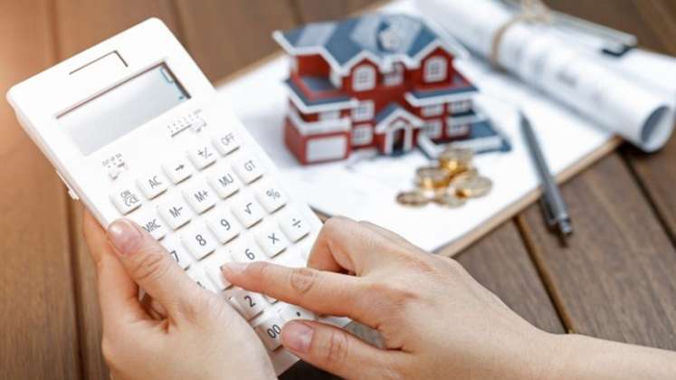 En las subastas inmobiliarias se concreta la venta de un número de bienes a un precio más bajo del que normalmente se encuentran en el mercado. / Foto: Freepik 