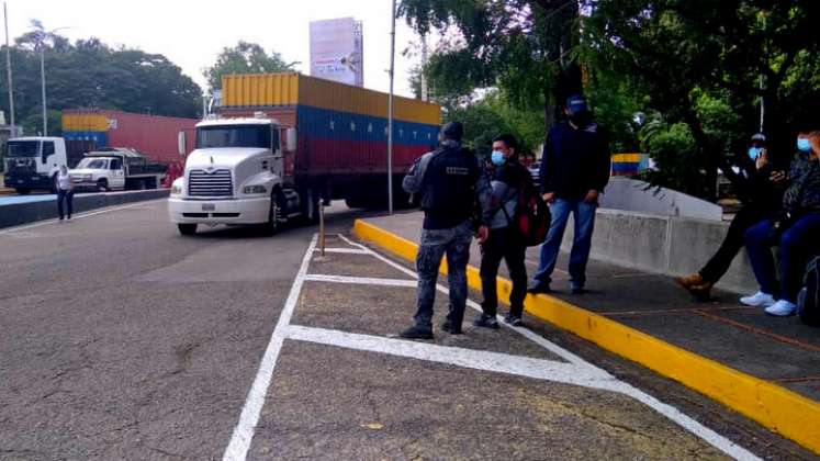En Venezuela espera por la apertura de la frontera