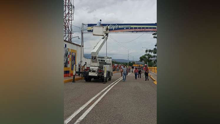 Desbloquean los pasos fronterizos entre Venezuela y Colombia