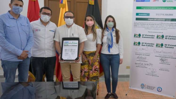 firma del convenio de vivienda rural para 200 familias del Catatumbo./Foto Jorge Gutiérrez