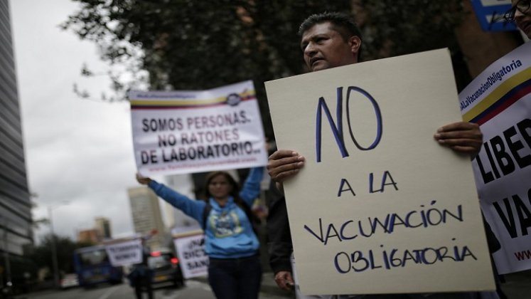 Hasta hace muy poco tuvimos la barrera de no vacunar a los venezolanos irregulares. /Colprensa