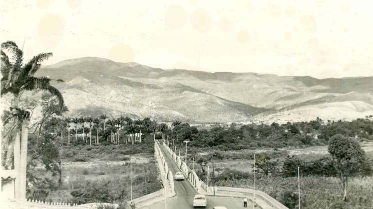 puente-Simón Bolívar