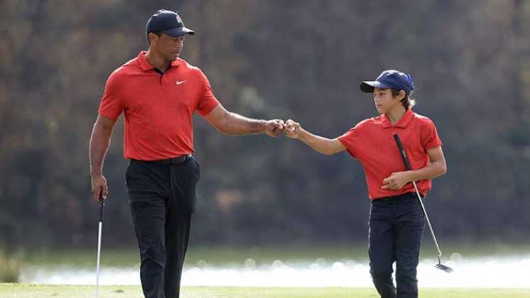 Tiger Woods y su hijo Charlie hicieron una buena presentación.