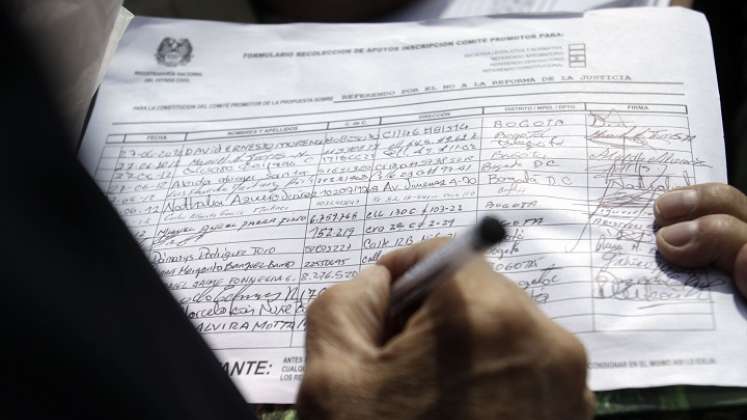 Las firmas se han convertido en la opción para participar en las elecciones de 2022./Foto Archivo La Opinión