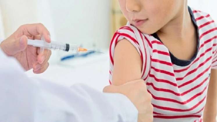 Piden vacunar a los niños contra el sarampión y la rubéola. / Foto: Cortesía / La Opinión 