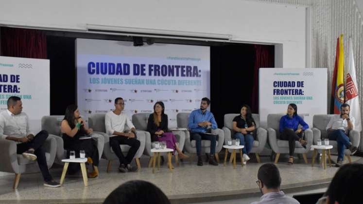La actividad fue organizada en el auditorio Eustorgio Colmenares Baptista de la Universidad Francisco de Paula Santander.