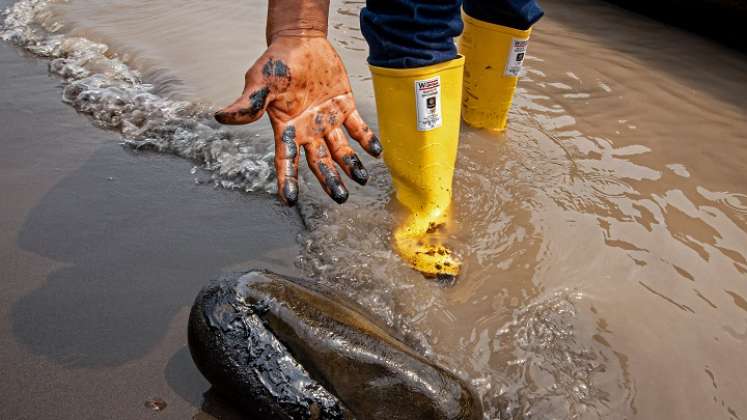 Fuga de petróleo vertió 6.300 barriles en Amazonia ecuatoriana./Foto: AFP