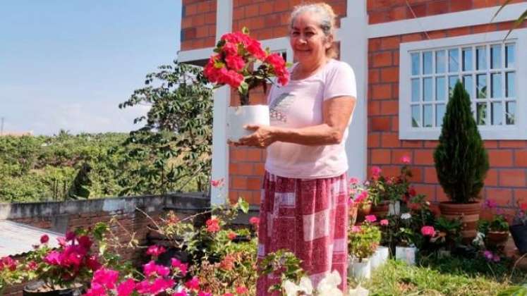 Tres machetazos en la cabeza acabaron con la vida de Miriam Buitrago de Ojeda de 58 años.