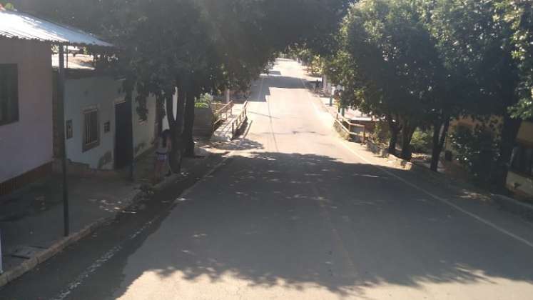 A bordo de motocicletas sin placas o con ellas tapadas, cometen robos en el barrio Santander Atracadores armados se  mueven por Villa del Rosario