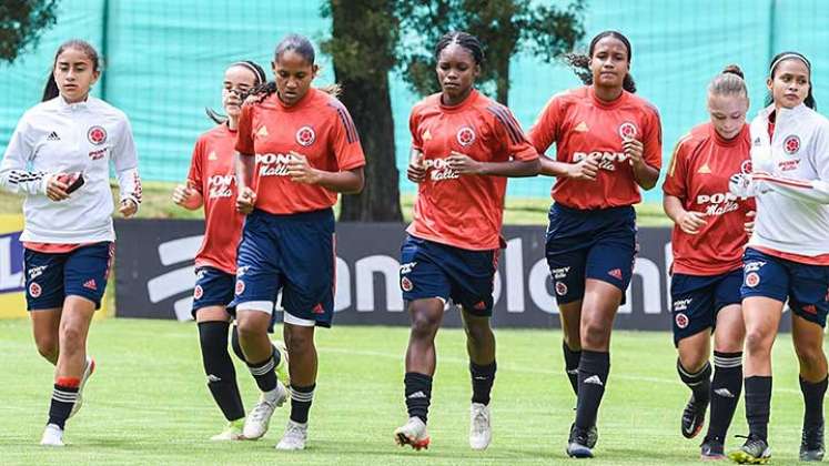 La selección Sub-17 femenina de Colombia confía tener un buen estreno  en el Suramericano de Uruguay.