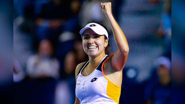 Camila Osorio Serrano disputa la final del WTA 250 de Monterrey.