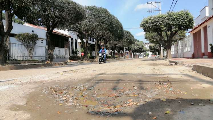 En El Rosal y otros sectores, aún esperan la pavimentación de vías/La Opinión 