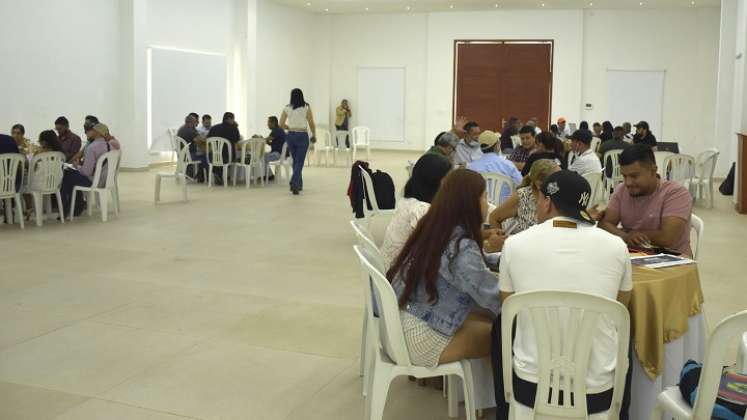 El comité departamental de empalme estuvo trabajando durante  todo el fin de semana en al menos 20 mesas sectoriales./Foto Pablo Castillo-La Opinión