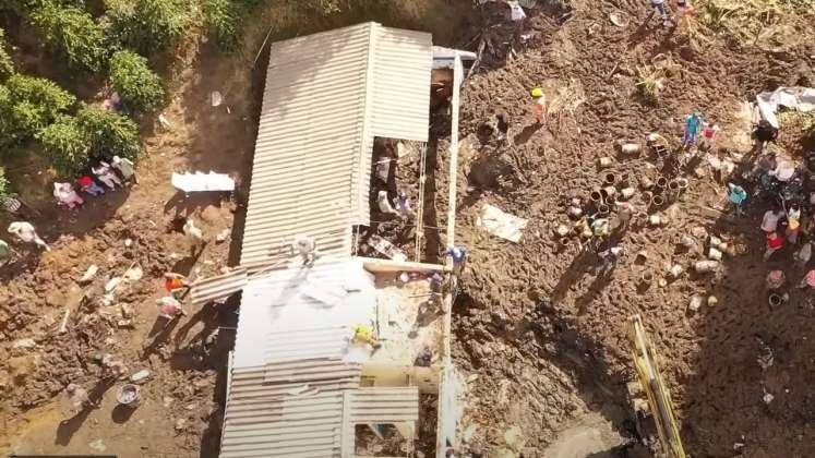 Muerte de tres niños en derrumbe enluta a Antioquia