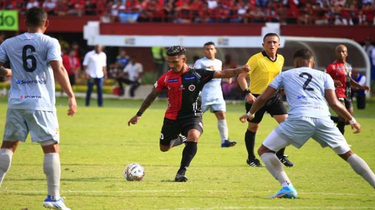 Cúcuta Deportivo empata parcialmente con Barranquilla./Foto: Juan Pablo Cohen - La Opinión
