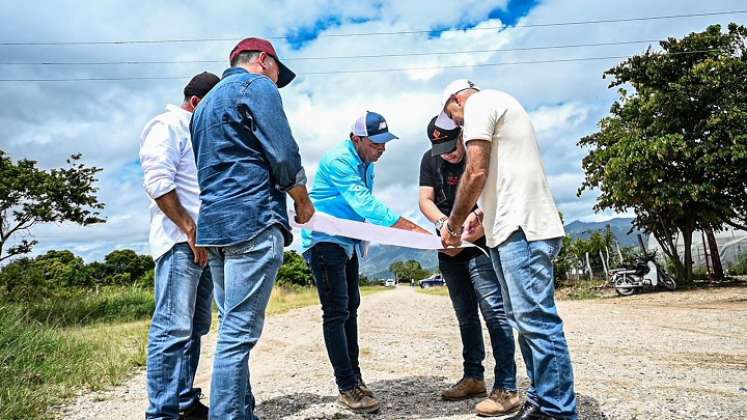 El Instituto Nacional de Vías anuncia los recursos para el mejoramiento de la perimetral en el municipio de Ábrego. / Foto: Cortesía / La Opinión 