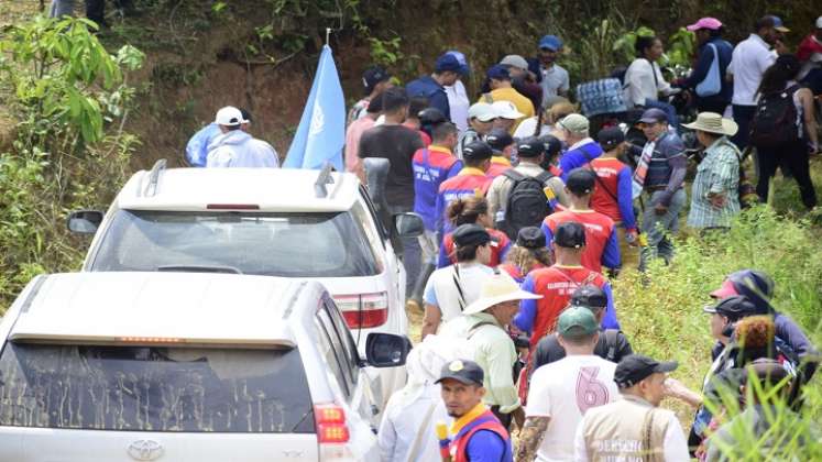 La Misión Humanitaria de Verificación entrega el informe final sobre la violación de los derechos humanos en la zona del Catatumbo. Urge la reubicación de la base militar.