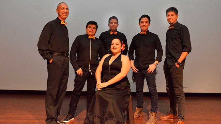 La agrupación Palosanto se presenta en el Teatro Zulima