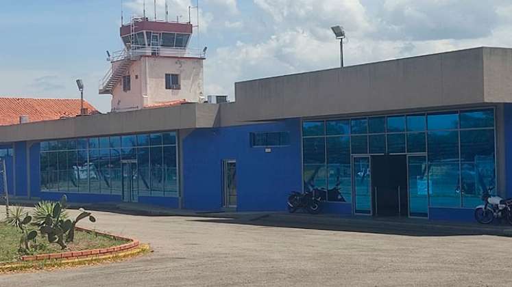 El aeropuerto de San Antonio movilizaba alrededor de 800 pasajeros diarios. / Fotos Cortesía