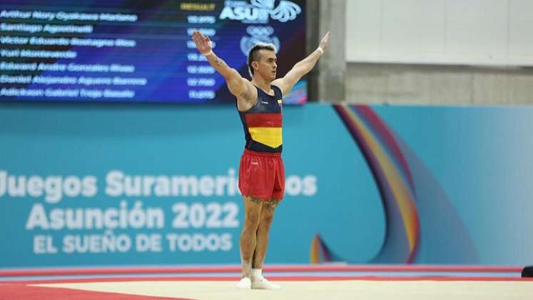 Jossimar Calvo se sorprendió con la medalla de plata en suelo, elemento que no es su especialidad.