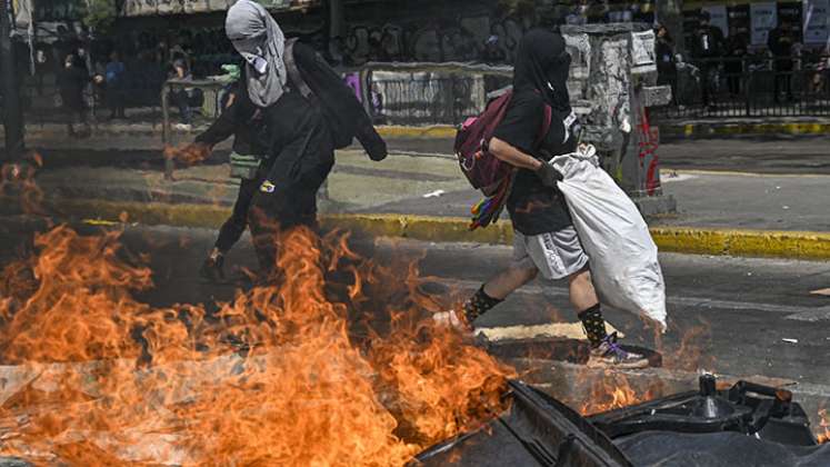 Saqueos y casi 200 detenidos tras noche de protestas en Chile./Foto: AFP