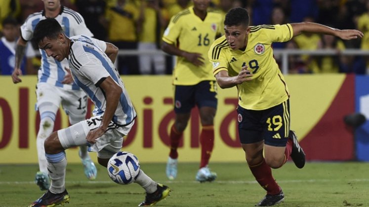 La selección juvenil de Colombia espera conseguir el triunfo ante la dura Uruguay.