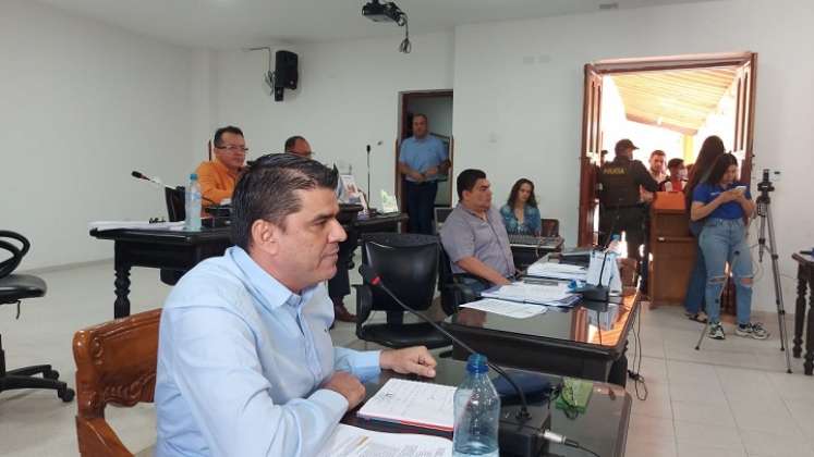 El alcalde de Ocaña contará con el empréstito por 8 mil 500 millones de pesos para la recuperación de tres arterias viales. 