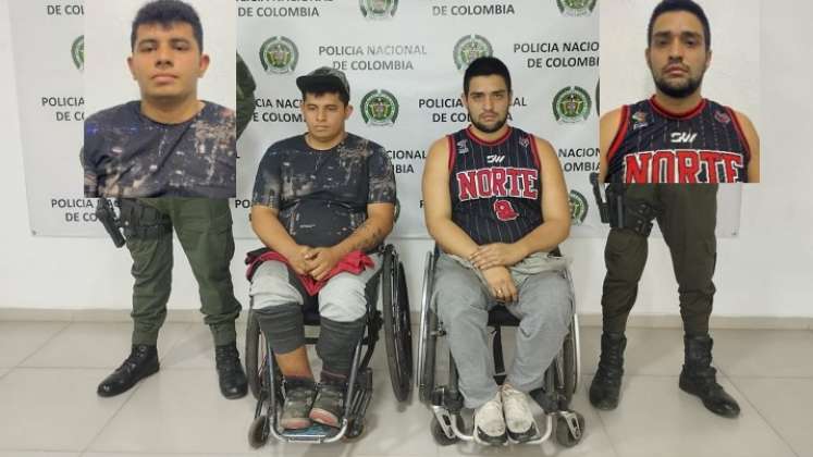  Cristian Meza  y Carlos Sosa aprovechaban su discapacidad para llegar a varios negocios de sus víctimas para tomar fotos, que eran usadas para intimidarlas.
