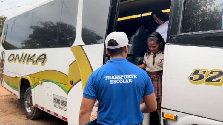 El transporte escolar quedó garantizado para escolares venezolanos y niños del sector rural/Foto cortesía