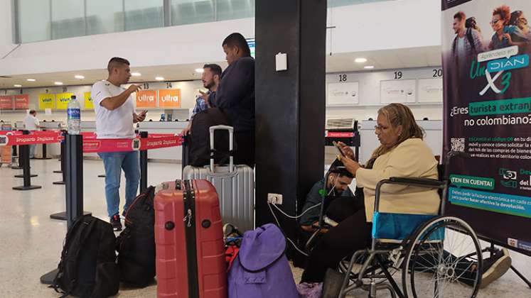Muchos de los pasajeros que llegaron al aeropuerto Camilo Daza procedían de Venezuela. Foto Leonardo Favio Oliveros/La Opinión