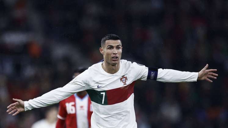 El portugués Cristiano Ronaldo volvió a ser figura con selección al marcar un doblete.