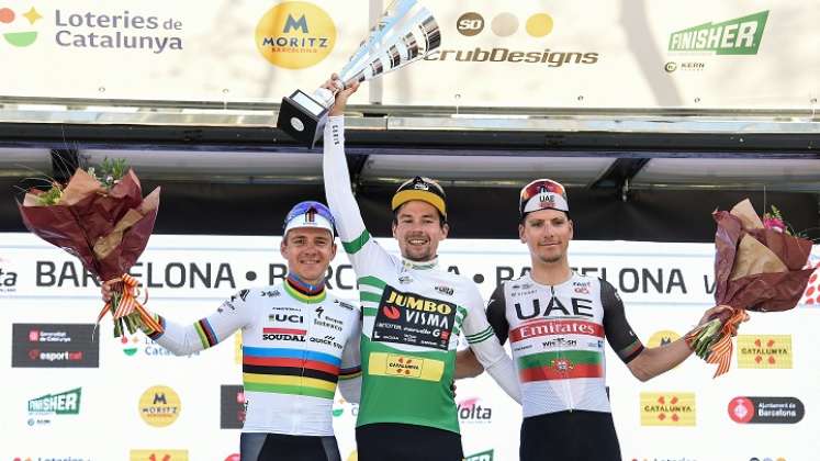 El esloveno Primoz Roglic (centro) defendió a capa y espada el liderato de la Vuelta a Cataluña 2023.