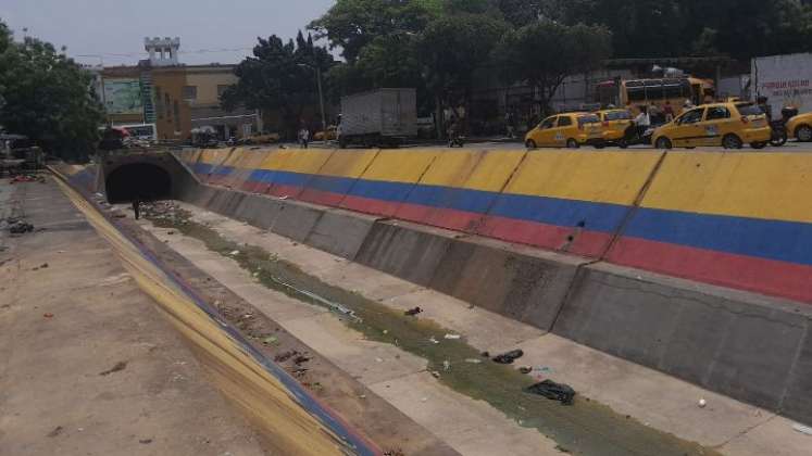 El Canal Bogotá recorre cerca de 18 barrios. / Foto: La Opinión 