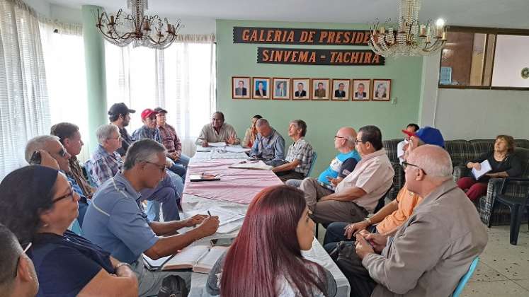  Magisterio tachirense rechaza migración de nómina estadal a nacional. Foto Anggy Polanco / La Opinión 