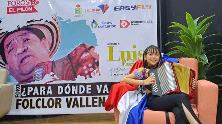 Acordeonera de Chinácota se convirtió en la primera reina vallenata del concurso El Pilón
