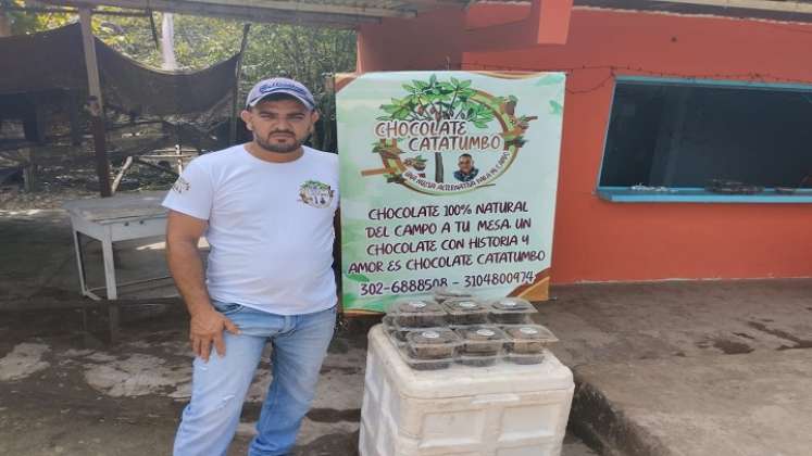 Un campesino busca en el cacao y en sus derivados un mejor futuro para el Catatumbo./ Foto :Cortesía