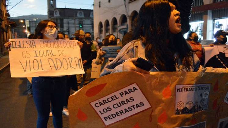 Sacerdotes vinculados en casos de pederastia en Bolivia