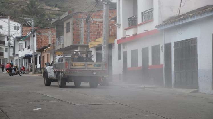 Se ha adelantado una brigada de fumigación en los distintos barrios/Foto Cortesía.