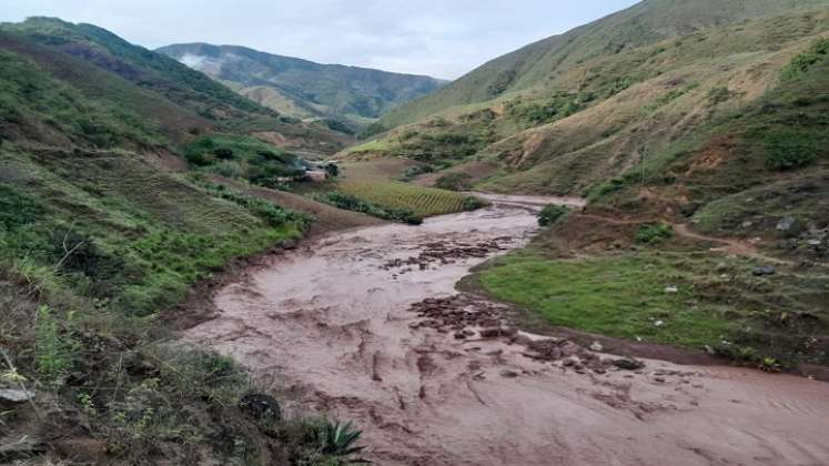 Campesinos de Villa Caro temen una avalancha ante el represamiento de la laguna./ Fotos La Opinión.