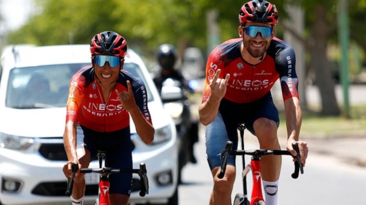 Egan Bernal y Daniel Martínez (Ineos Grenadiers), en un último examen de cara al Tour de Francia.